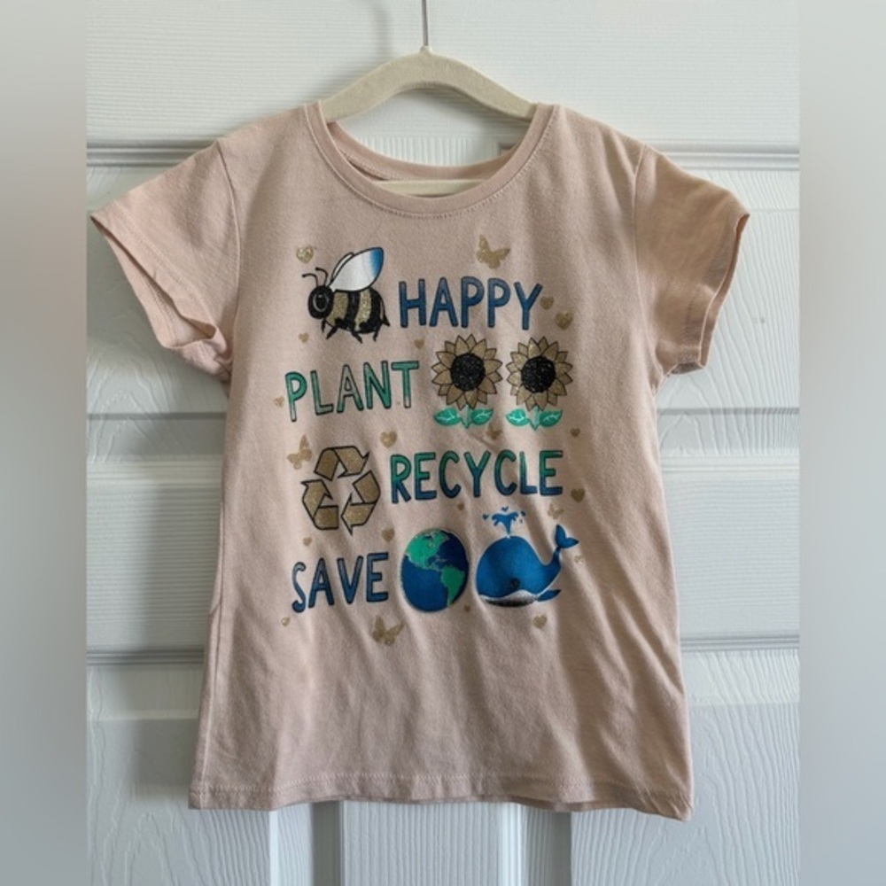 Place Cream Eco-Friendly Graphic Tee